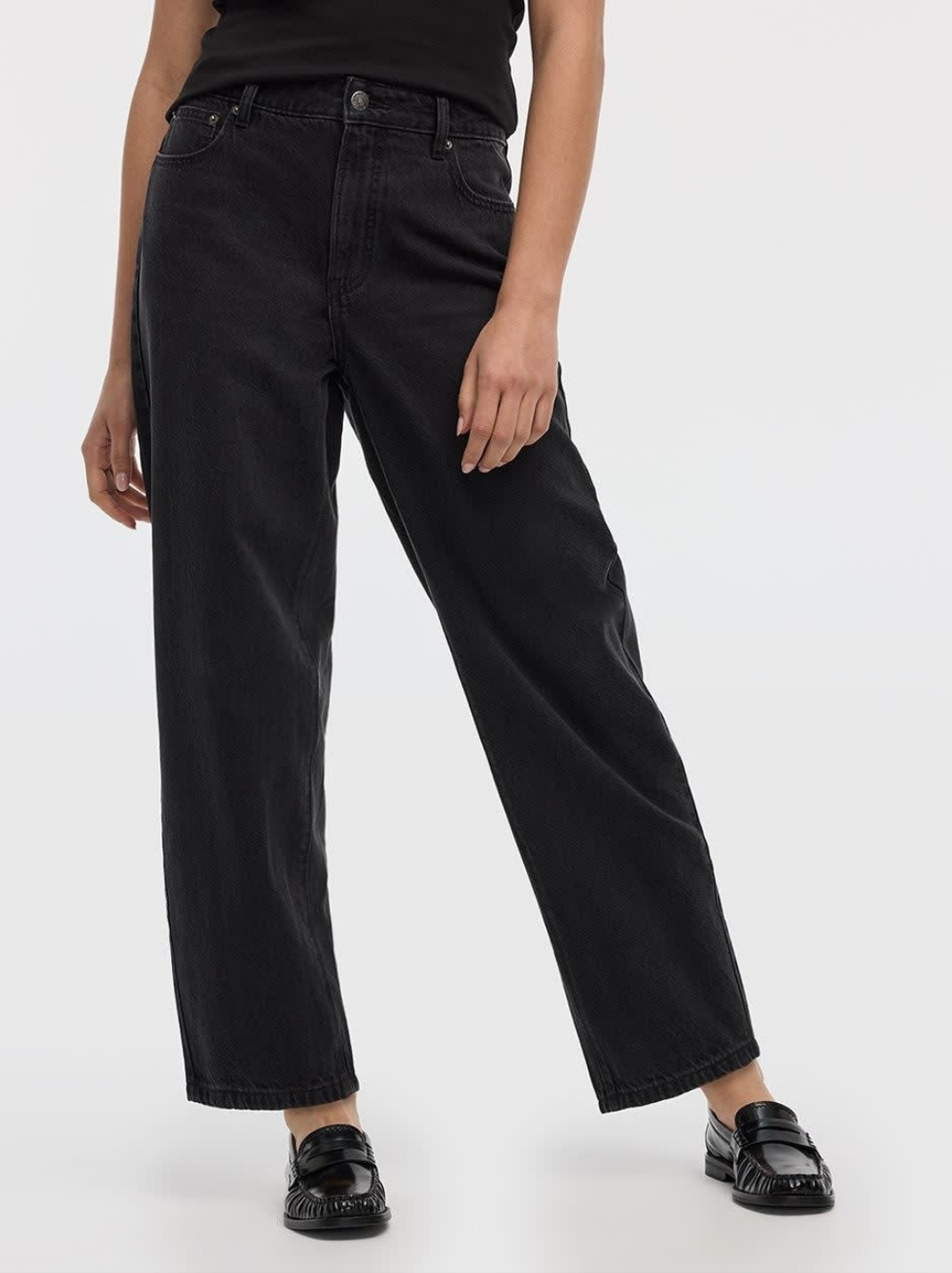 High-Waist Barrel Leg Women’s Petite Jeans - Black